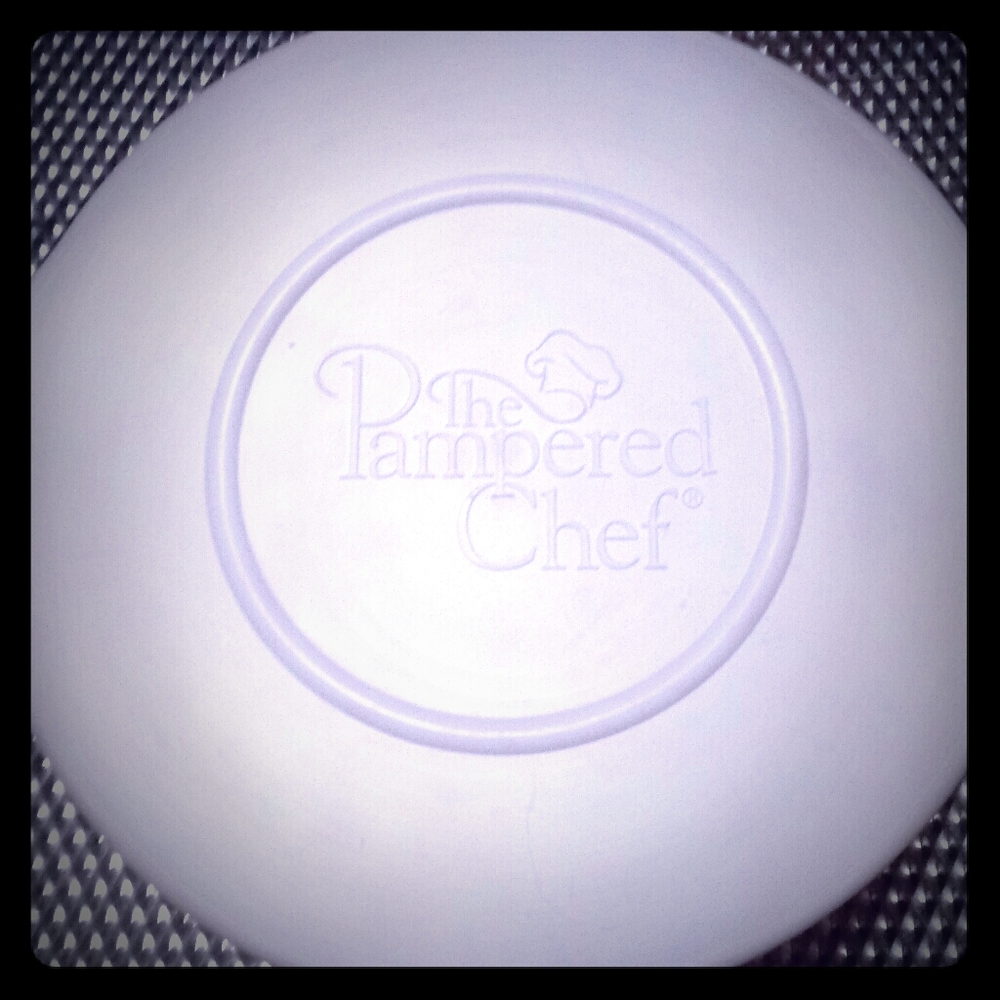 Pampered Chef Batter Bowl